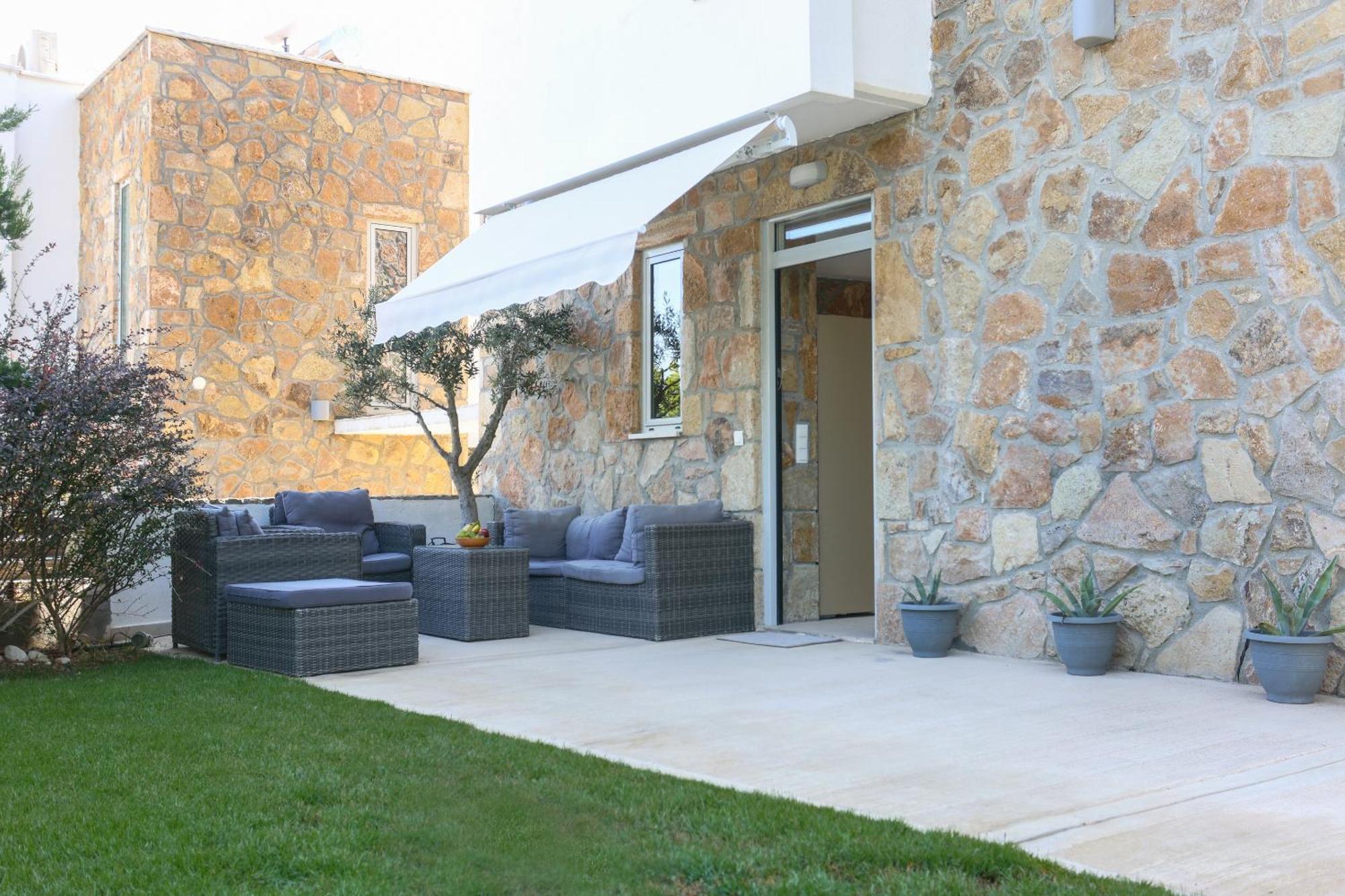Villa Douglas - Private Pool, Bbq, 4Bdrms, View Pefkochori Exterior foto