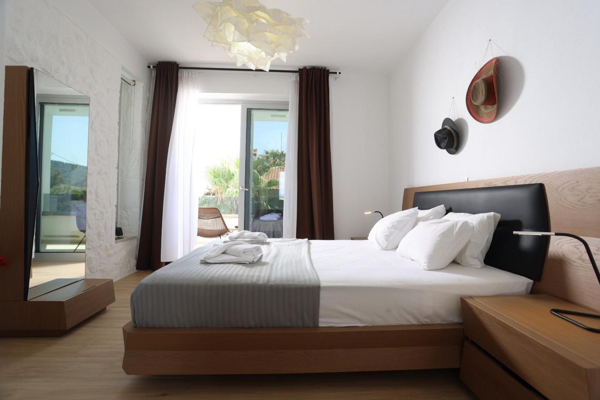 Villa Douglas - Private Pool, Bbq, 4Bdrms, View Pefkochori Exterior foto